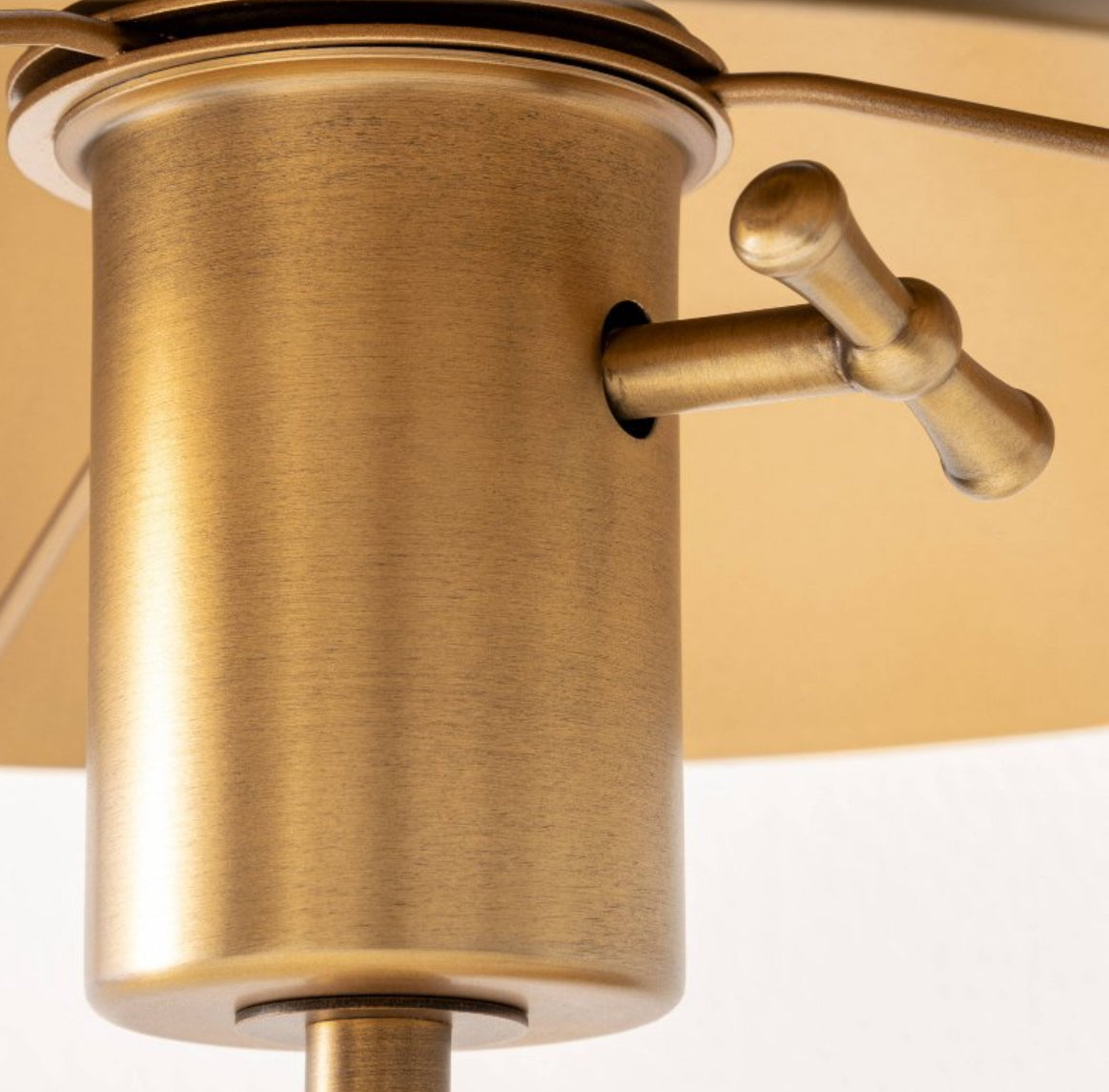 Lámpara de pared de aplique de metal (incluye bombillo LED) - Threshold™ diseñado con Studio McGee: Atenuable.
