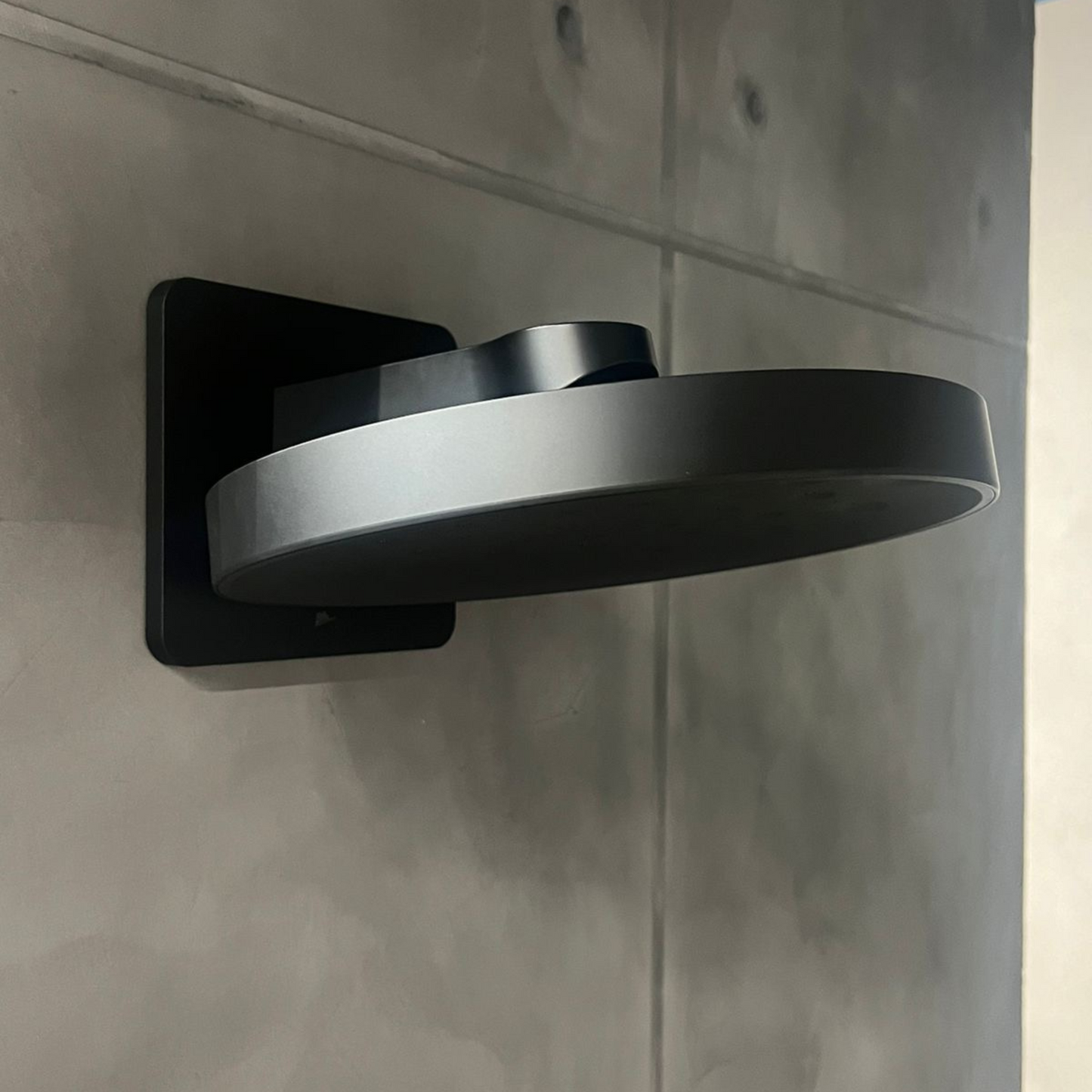 Ducha de Pared Minimalista Redonda de 12" en ABS (Negro Mate)