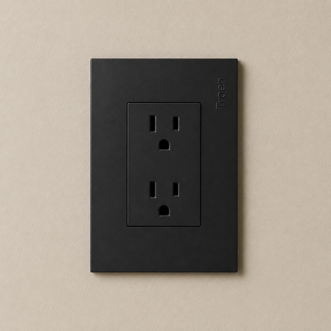 Tomacorriente doble polarizado y aterrizado 110V 15AMP - Negro