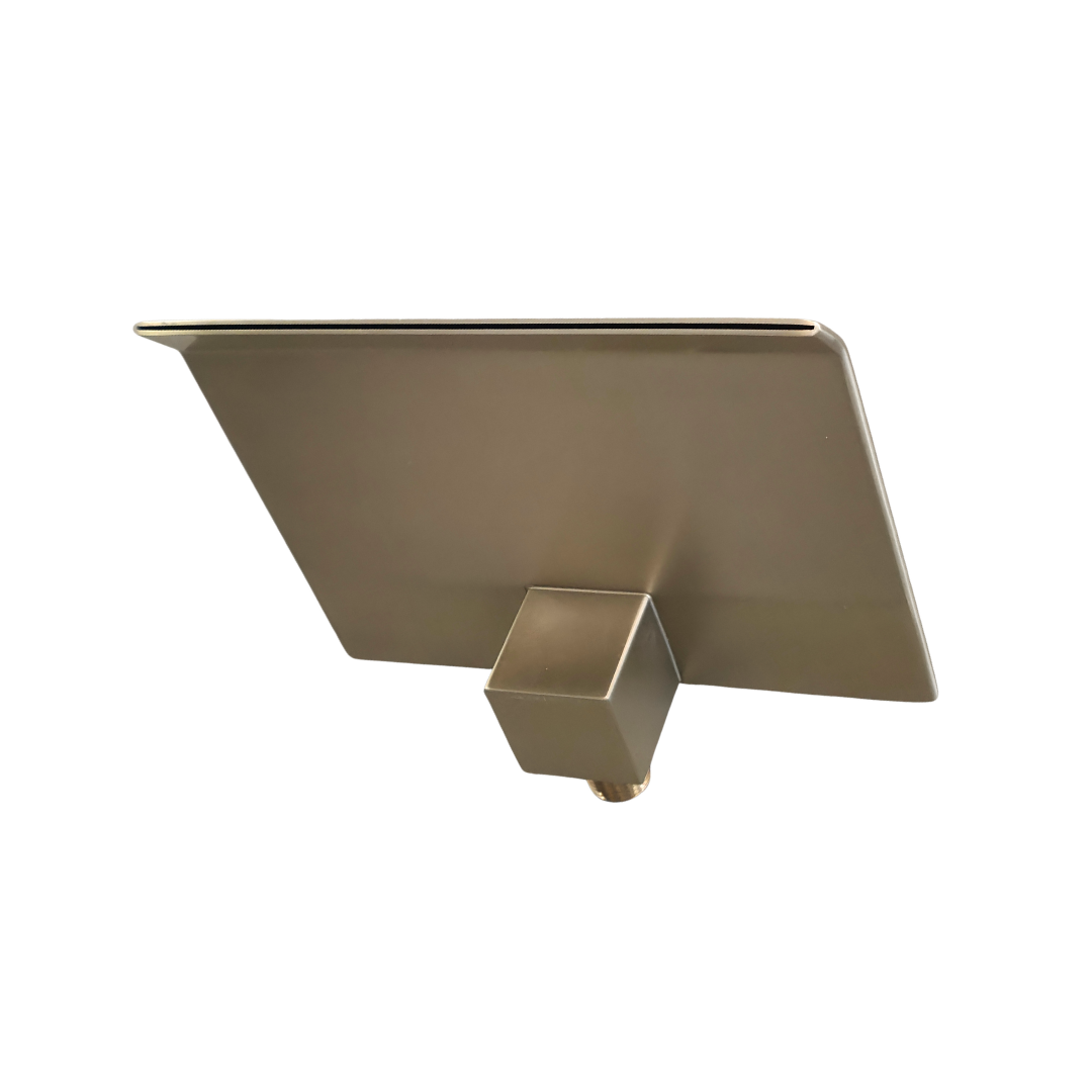 Set de ducha cuadrada con monomando, ducha de mano y salida para tina en acero inoxidable dorado
